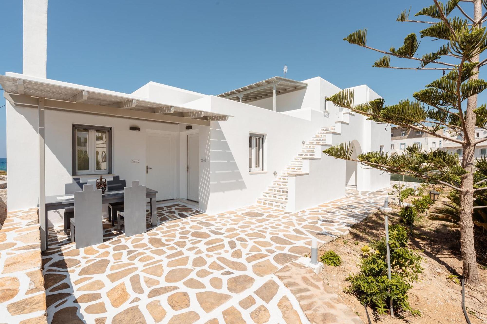 Celestial Seaview Apartments- Ariadne Naxos City ภายนอก รูปภาพ